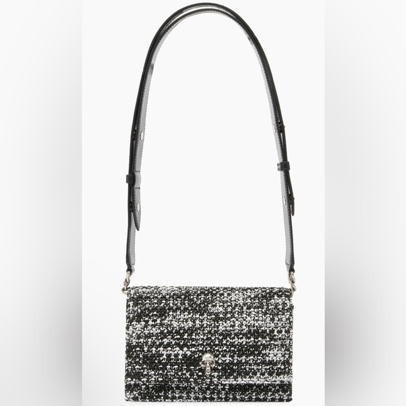 Alexander McQueen Black and White Raffia Skull Crossbody Bag - Picture 1 of 5